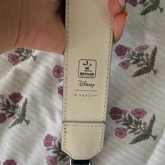 Givenchy Pink Canvas Tote Disney edition - Picture 5 of 7